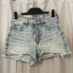 American Eagle Outfitters Light Blue Distressed Denim Shorts Mom Short